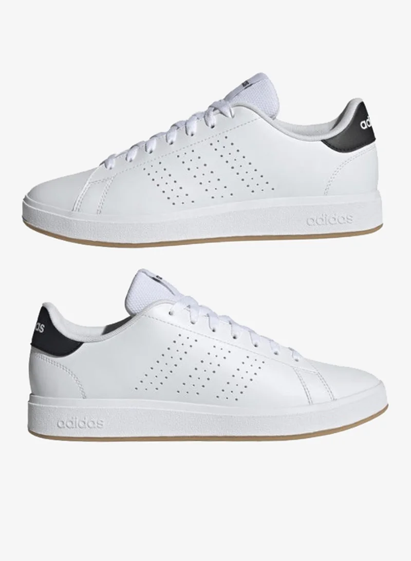 اديداس أحذية رياضية رجالية بيضاء   .